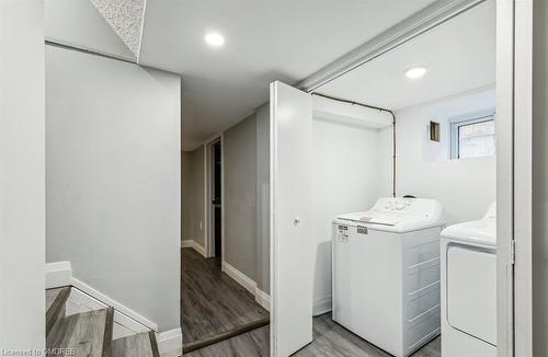 131 Bell Avenue, Hamilton, ON - Indoor Photo Showing Laundry Room