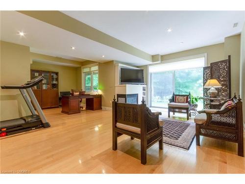 15-2400 Neyagawa Boulevard, Oakville, ON - Indoor