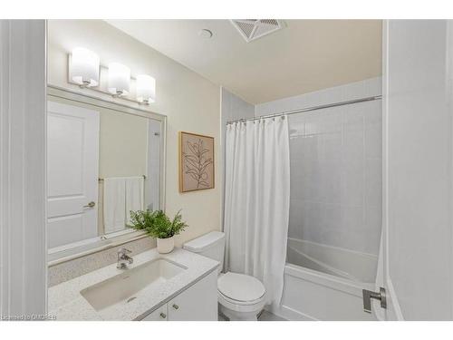 2604-75 Eglinton Avenue W, Mississauga, ON - Indoor Photo Showing Bathroom