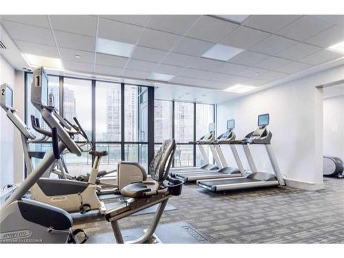 2604-75 Eglinton Avenue W, Mississauga, ON - Indoor Photo Showing Gym Room