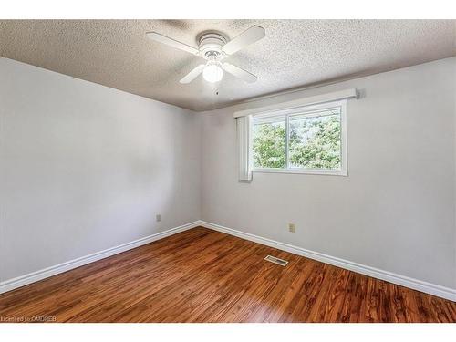 90 Greenbrier Road, Cambridge, ON - Indoor Photo Showing Other Room