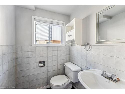 90 Greenbrier Road, Cambridge, ON - Indoor Photo Showing Bathroom