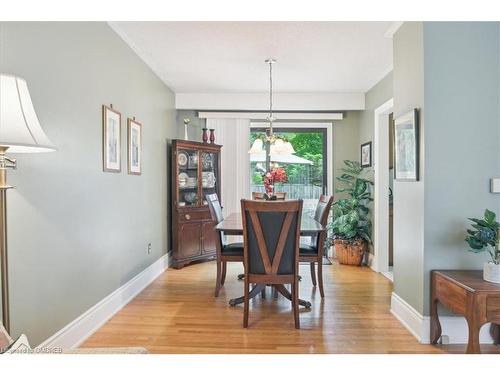 468 Anthony Drive, Oakville, ON - Indoor Photo Showing Dining Room