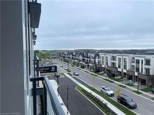 401-1440 Clarriage Court, Milton, ON - Outdoor With View