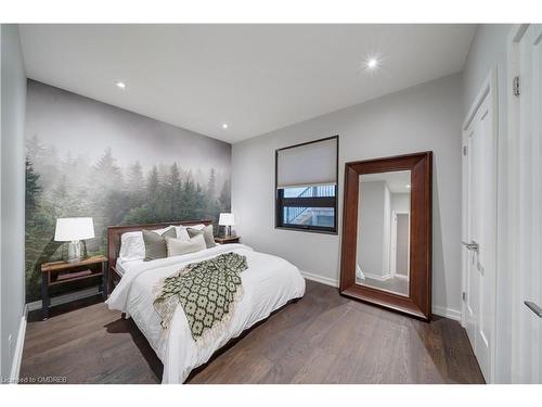 868 Danforth Place, Burlington, ON - Indoor Photo Showing Bedroom