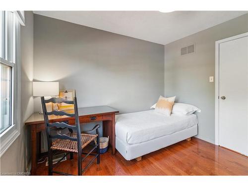 95 Elgin Drive, Brampton, ON - Indoor Photo Showing Bedroom