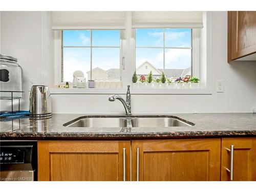 22-2500 Post Road, Oakville, ON - Indoor Photo Showing Kitchen With Double Sink