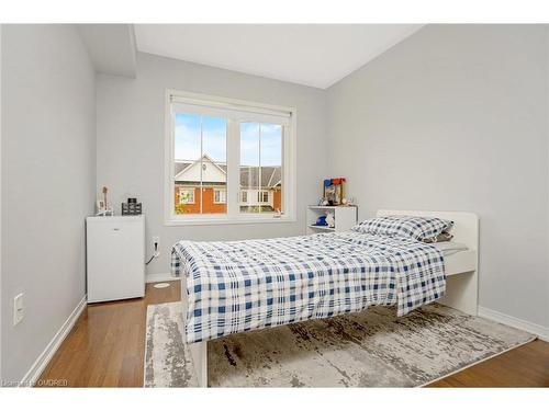 22-2500 Post Road, Oakville, ON - Indoor Photo Showing Bedroom