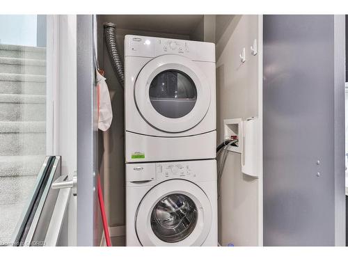 Ph2803-3985 Grandpark Drive, Mississauga, ON - Indoor Photo Showing Laundry Room