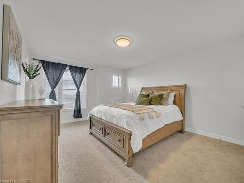 80 Arlington Parkway, Paris, ON - Indoor Photo Showing Bedroom