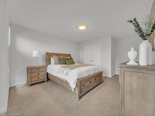 80 Arlington Parkway, Paris, ON - Indoor Photo Showing Bedroom