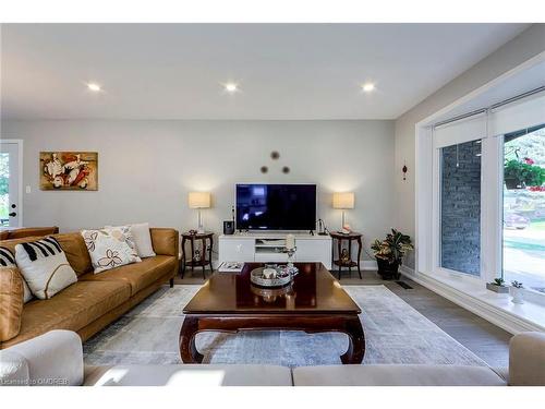 2169 Sunnyvale Drive, Oakville, ON - Indoor Photo Showing Living Room