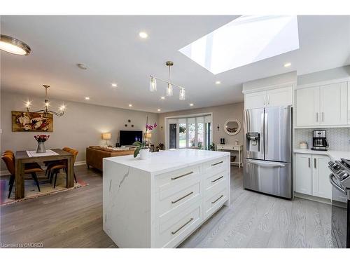 2169 Sunnyvale Drive, Oakville, ON - Indoor Photo Showing Kitchen