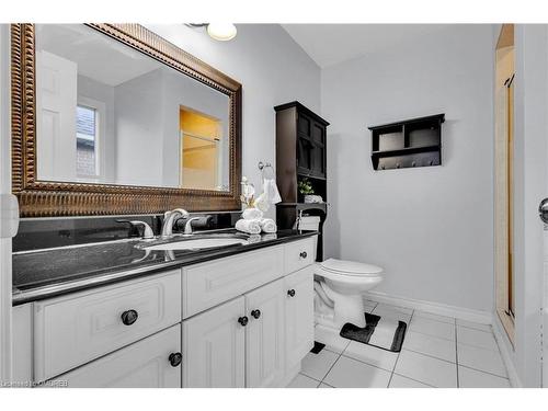 513 Britannia Avenue, Oshawa, ON - Indoor Photo Showing Bathroom