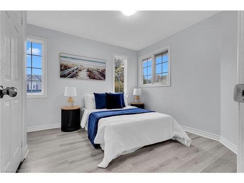 513 Britannia Avenue, Oshawa, ON - Indoor Photo Showing Bedroom