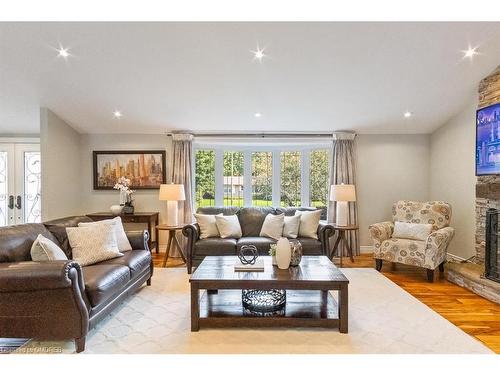 1381 Beemer Avenue, Mississauga, ON - Indoor Photo Showing Living Room With Fireplace