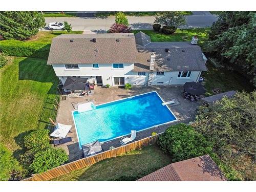 1381 Beemer Avenue, Mississauga, ON - Outdoor With In Ground Pool