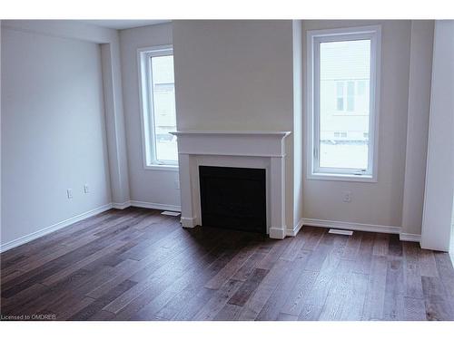 76 Cooke Ave, Brantford, ON - Indoor Photo Showing Living Room With Fireplace