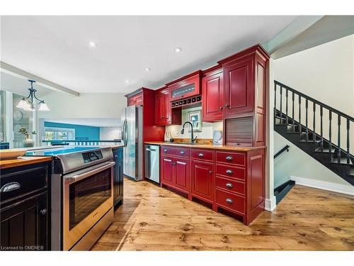 11485 First Line, Milton, ON - Indoor Photo Showing Kitchen