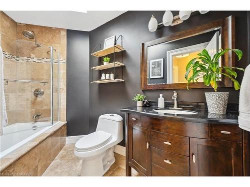 11485 First Line, Milton, ON - Indoor Photo Showing Bathroom