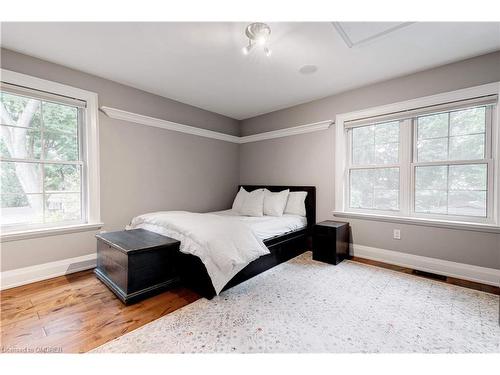 938 Meadow Wood Road, Mississauga, ON - Indoor Photo Showing Bedroom