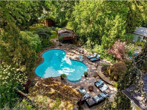 938 Meadow Wood Road, Mississauga, ON - Outdoor With In Ground Pool