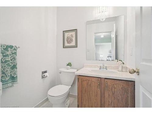 4135 Independence Avenue, Mississauga, ON - Indoor Photo Showing Bathroom