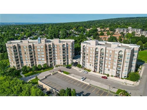 316-2085 Amherst Heights Drive, Burlington, ON - Outdoor