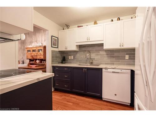 316-2085 Amherst Heights Drive, Burlington, ON - Indoor Photo Showing Kitchen