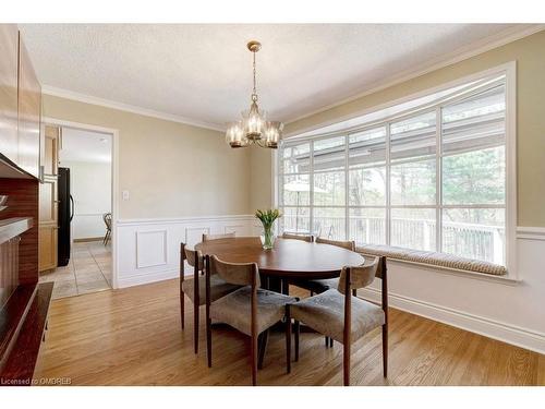 1527 Green Glade, Mississauga, ON - Indoor Photo Showing Dining Room