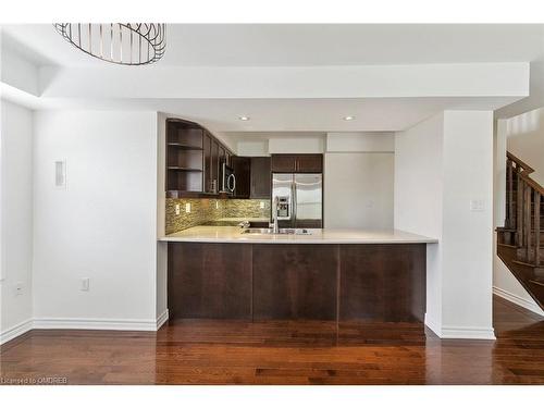 38-2614 Dashwood Drive, Oakville, ON - Indoor Photo Showing Kitchen