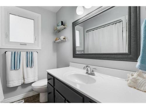 4999 Canborough Road, Wellandport, ON - Indoor Photo Showing Bathroom