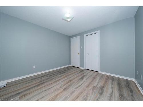 39 Fuller Drive, Guelph, ON - Indoor Photo Showing Other Room