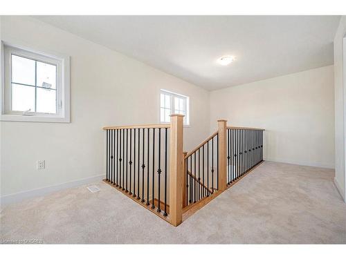 194 Aviron Crescent, Welland, ON - Indoor Photo Showing Other Room