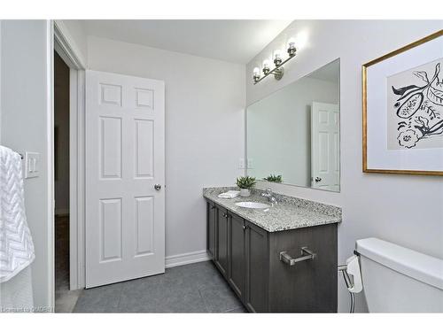 3898 Koenig Road, Burlington, ON - Indoor Photo Showing Bathroom