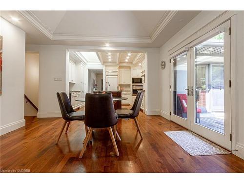 1518 Oakhill Drive, Oakville, ON - Indoor Photo Showing Dining Room