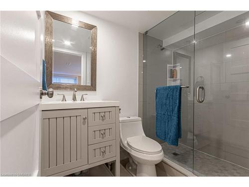 1518 Oakhill Drive, Oakville, ON - Indoor Photo Showing Bathroom