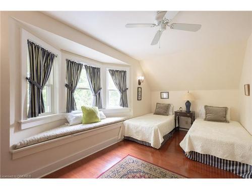 302 William Street, Oakville, ON - Indoor Photo Showing Bedroom