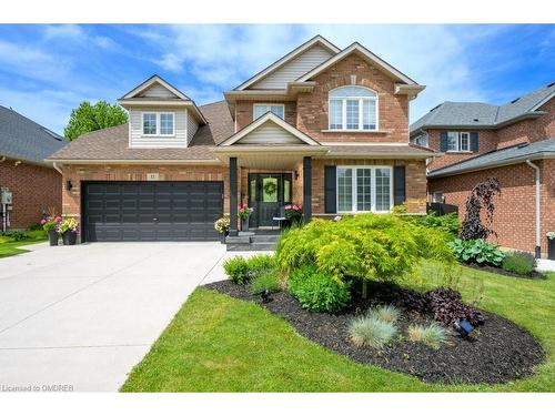 17 Michaela Crescent, Fonthill, ON - Outdoor With Facade