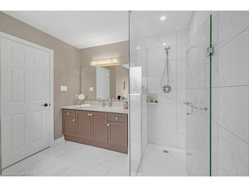 17 Michaela Crescent, Fonthill, ON - Indoor Photo Showing Bathroom