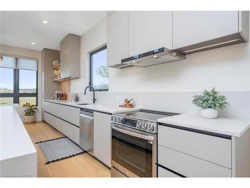 363 Albert Street, Everton, ON - Indoor Photo Showing Kitchen With Upgraded Kitchen