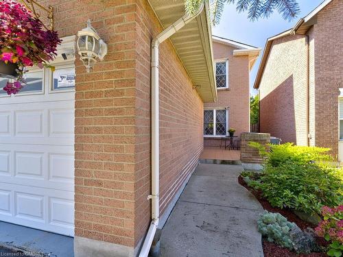 4252 Sugarbush Road, Mississauga, ON - Outdoor With Exterior