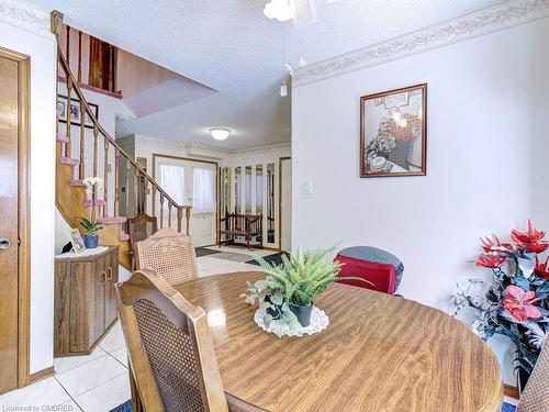 4252 Sugarbush Road, Mississauga, ON - Indoor Photo Showing Dining Room