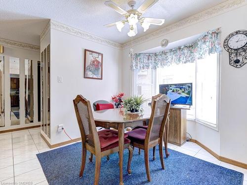 4252 Sugarbush Road, Mississauga, ON - Indoor Photo Showing Dining Room