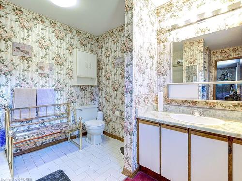 4252 Sugarbush Road, Mississauga, ON - Indoor Photo Showing Bathroom