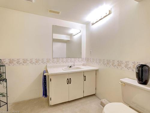 4252 Sugarbush Road, Mississauga, ON - Indoor Photo Showing Bathroom