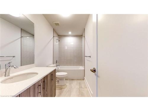 4-117 Sladden Court, Thornbury, ON - Indoor Photo Showing Bathroom