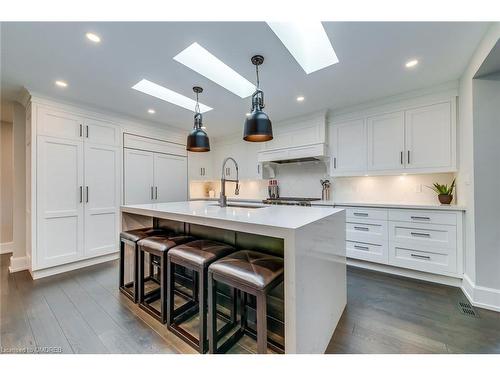 1386 Willowdown Road, Oakville, ON - Indoor Photo Showing Kitchen With Upgraded Kitchen