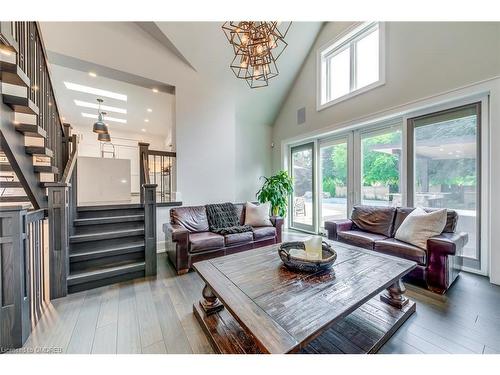 1386 Willowdown Road, Oakville, ON - Indoor Photo Showing Living Room