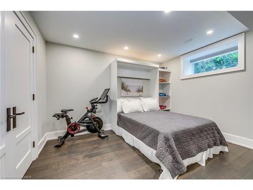 1386 Willowdown Road, Oakville, ON - Indoor Photo Showing Bedroom